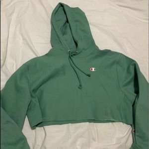 cropped green champion hoodie